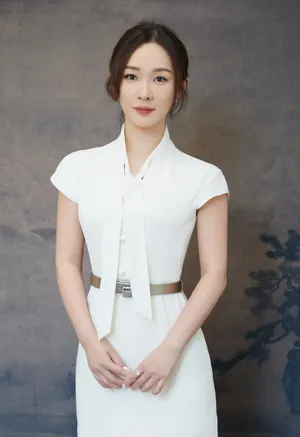 霍思燕温婉白裙写真图片_7