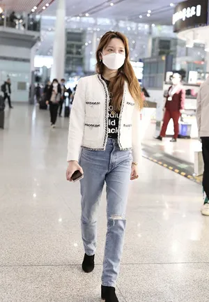 金莎小香风外套精致时髦机场照图片_3