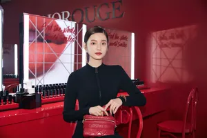 孙伊涵时尚优雅性感写真图片_5