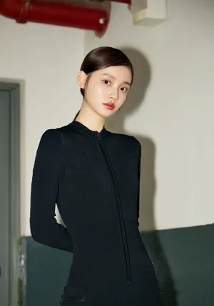 孙伊涵时尚优雅性感写真图片_10