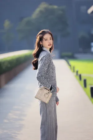 孙伊涵魅力性感SKP活动照图片