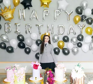 张天爱庆生学院风甜美美照图片_4