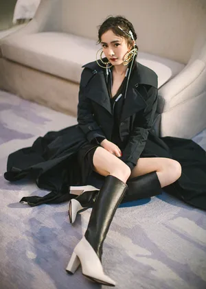 杨幂脏辫酷美性感写真图片_2