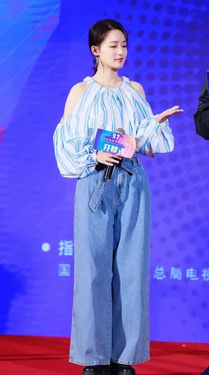 李沁清新时尚活动现场图片_3
