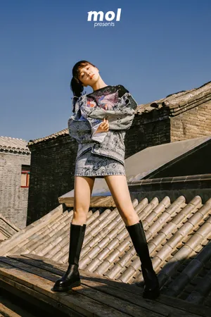 王鹤润胡同女孩元气写真图片_4
