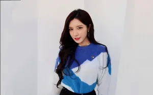 戴燕妮甜酷半身裙写真图片_3