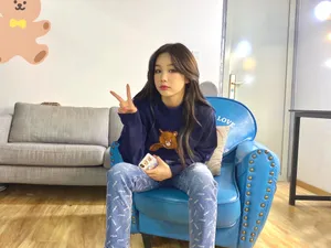 徐梦洁休闲活力私服照图片