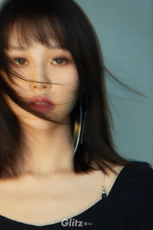 阿丽亚甜酷性感写真图片_3