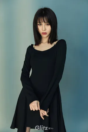 阿丽亚甜酷性感写真图片_5