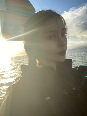 Angelababy麻花辫冲浪甜美自拍图片_7