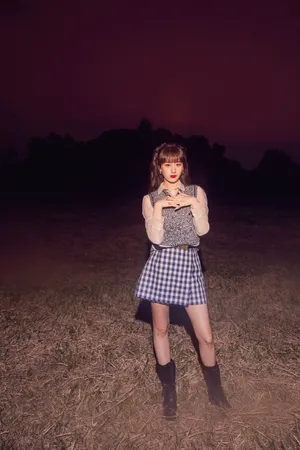袁冰妍格子短裙甜美性感写真图片_2
