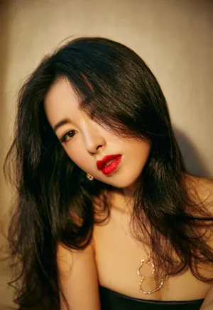朱珠性感美艳红唇写真图片_3