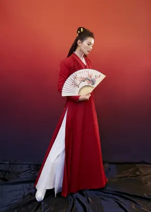 刘涛披肩袖古装英姿飒爽写真图片_1
