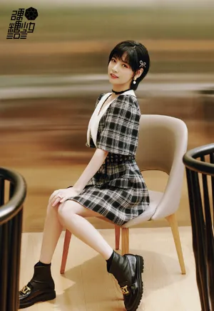 硬糖少女性感甜美写真图片