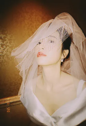 周雨彤裤装婚纱酷美写真图片_6