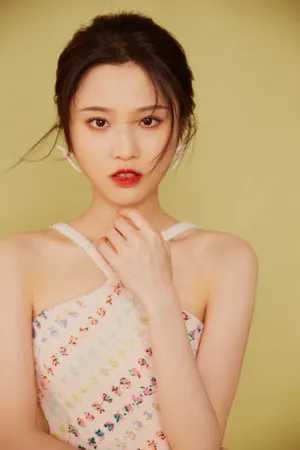 张慧雯挂脖礼服魅惑性感写真_3