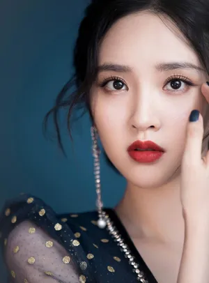 唐艺昕深V纱裙性感火辣写真图片_4