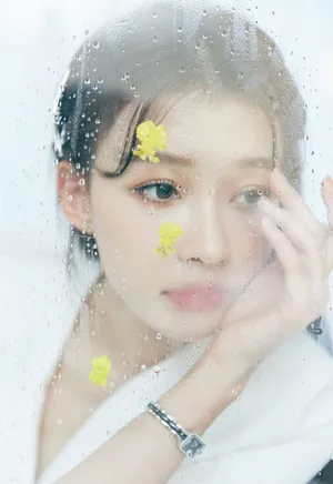 孙怡笑容甜美朦胧美写真图片_2