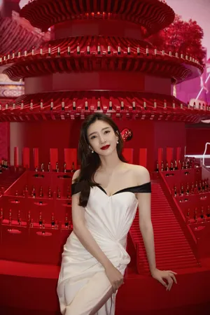江疏影开叉长裙优雅品牌活动图片_6