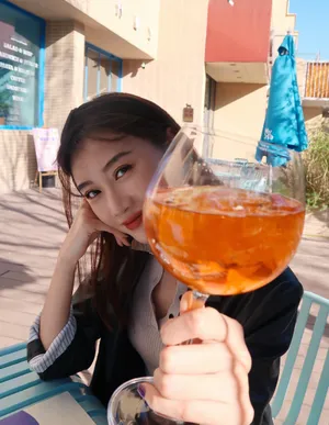 李斯羽酷飒皮衣写真图片_2