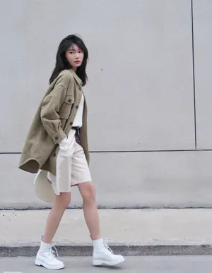 李斯羽甜美靓丽街拍图片