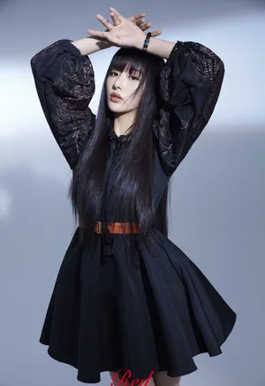 孔雪儿如瀑长发性感写真图片_7