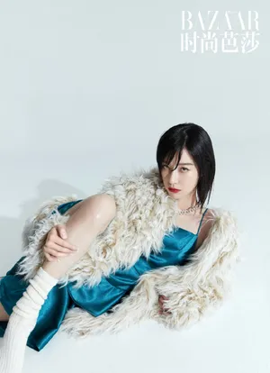 阚清子冷艳性感写真图片