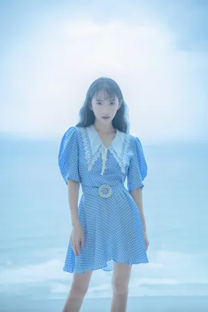 刘萌萌甜美温婉写真图片