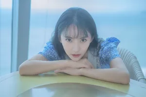 刘萌萌甜美温婉写真图片_2