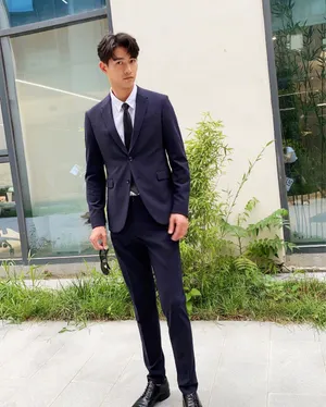 李子峰时尚穿搭儒雅帅气写真_5