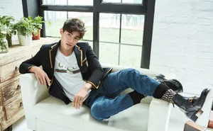 李子峰杂志写真图片