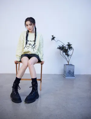 杨幂双马尾俏丽性感写真图片_11
