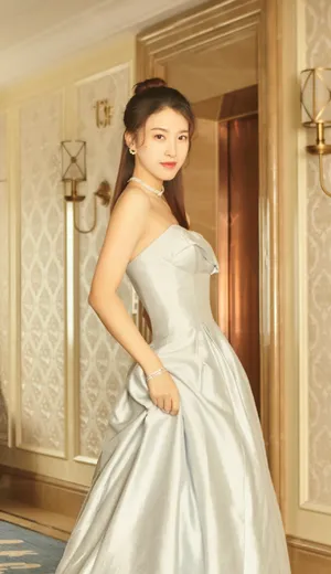杜雨宸蓝灰礼服写真图片_3