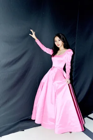 强东玥芭比粉公主裙写真图片_7