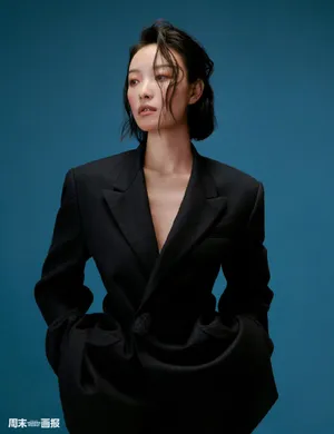 倪妮蕾丝裙白皙美肩性感写真图片_4