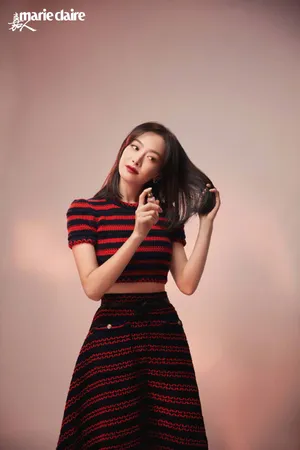 宋茜条纹裙优雅代言写真图片_2