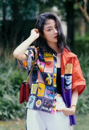 孙佳雨潮流时尚街拍照图片_3