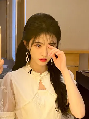 鞠婧祎自拍杂图私服图片_10