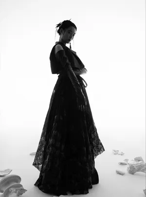 徐艺洋暗黑系少女写真图片_3