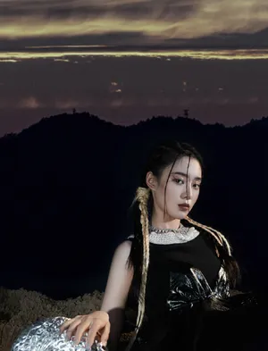 徐艺洋暗黑系少女写真图片_6