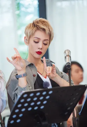 宁静《姐姐的爱乐之程》图片