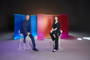 张天爱大众汽车活动照魅力性感图片_9