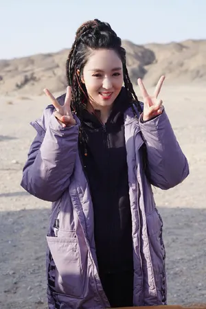 董璇淡紫长裙柔美可爱美照图片_7