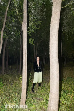 姚晨深v西装时尚性感写真图片_8