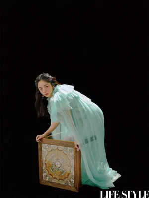 谭松韵复古风粉嫩灵动可爱写真图片_10