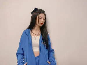 徐艺洋甜美俏皮写真图片_8