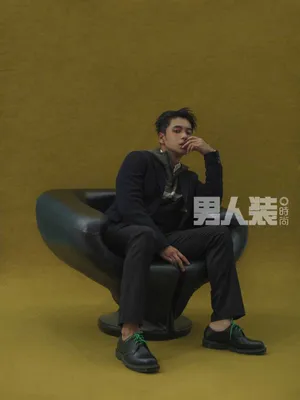 陈若轩时尚帅气写真大片_11