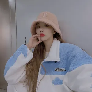 孔雪儿绒毛冬装甜美私服图片_1