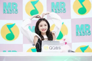 林小宅直播活动甜美造型图片_5