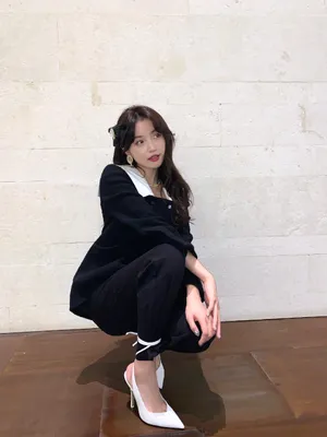 林小宅波浪卷秋装甜美写真图片_2